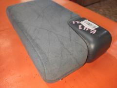Подлокотник на Honda Civic EU3 Фото 7