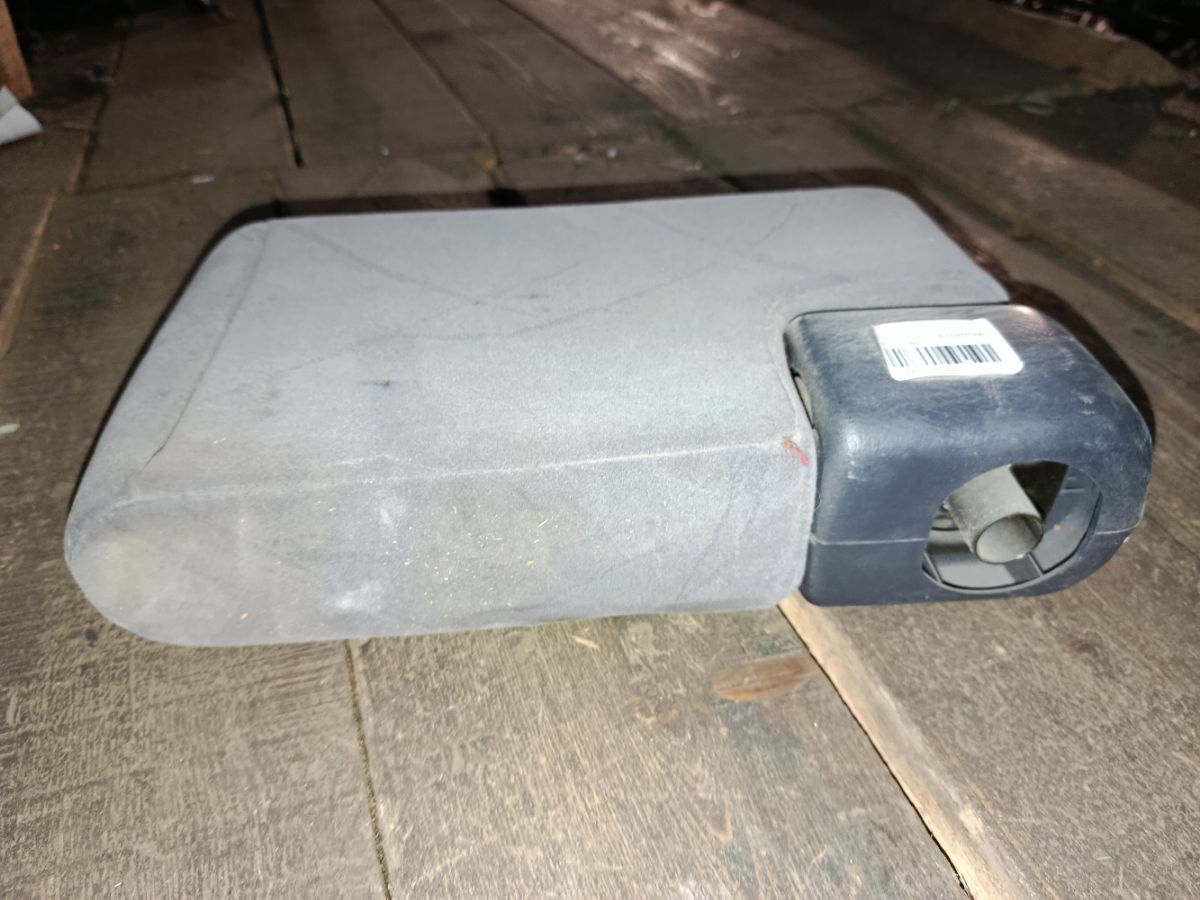 Подлокотник на Honda Civic EU1 Фото 3