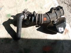 Патрубок воздушного фильтра 17881-28170 на Toyota Harrier ACU30W 2AZ-FE Фото 4