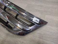 Решетка радиатора на Toyota Isis ZGM11G Фото 8