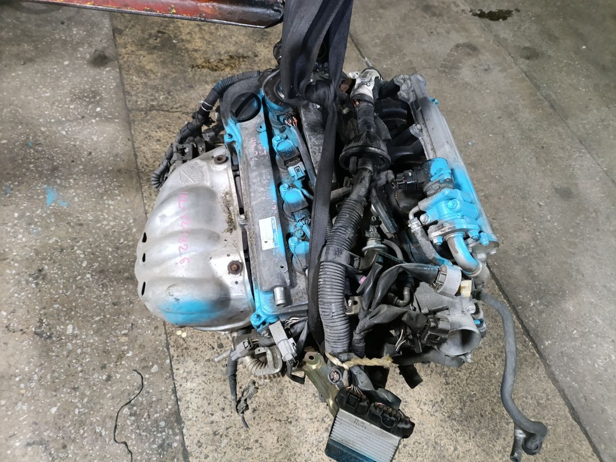Двигатель 19000-28330 на Toyota Avensis AZT250 1AZ-FSE Фото 18