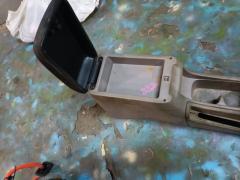 Подлокотник на Toyota Caldina ST210G Фото 4