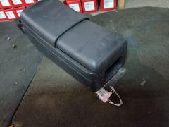 Бардачок на Mitsubishi Airtrek CU2W Фото 7