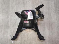 Подушка двигателя на Toyota Corolla ZRE212 2ZR-FAE Фото 3