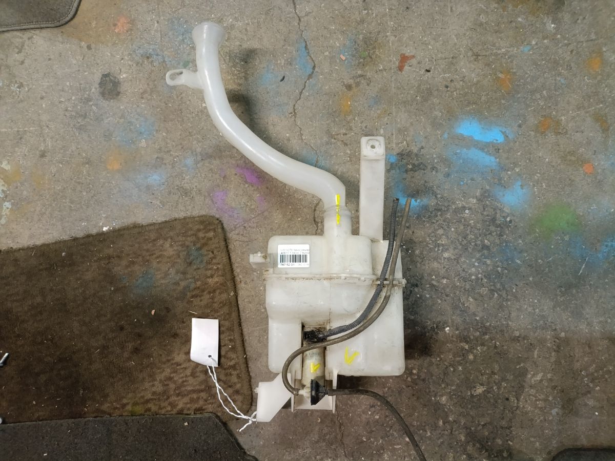 Бачок омывателя 28919AX000 на Nissan Note E11 Фото 5