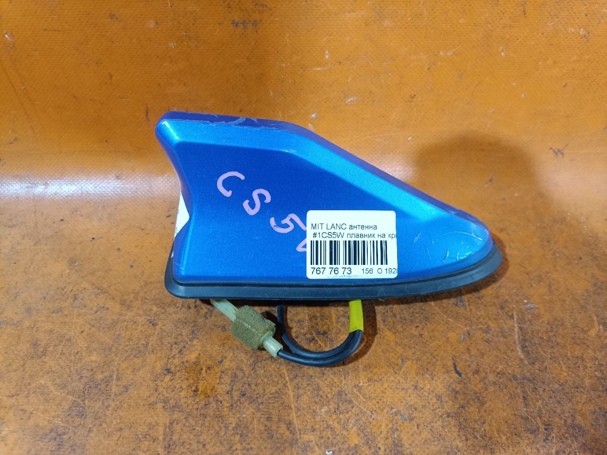 Антенна на Mitsubishi Lancer Cedia Wagon CS5W Фото 1