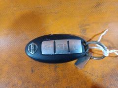 Ключ двери на Nissan Leaf AZE0 Фото 1