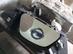Решетка радиатора на Nissan Leaf AZE0 Фото 3
