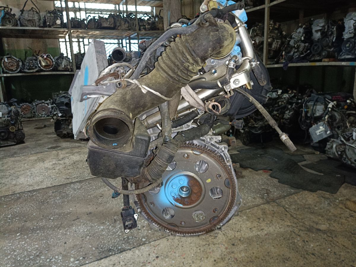 Двигатель 19000-28330 на Toyota Isis ANM15W 1AZ-FSE Фото 9 Двигатель 19000-28330 на Toyota Isis ANM15W 1AZ-FSE Фото 9