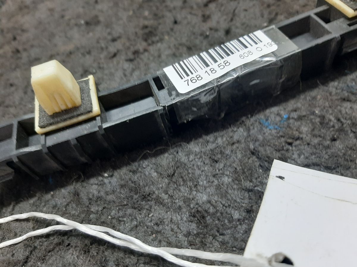 Крепление бампера 71593-SAA-003, 71593-SAA-013 на Honda Fit GD1 Фото 5