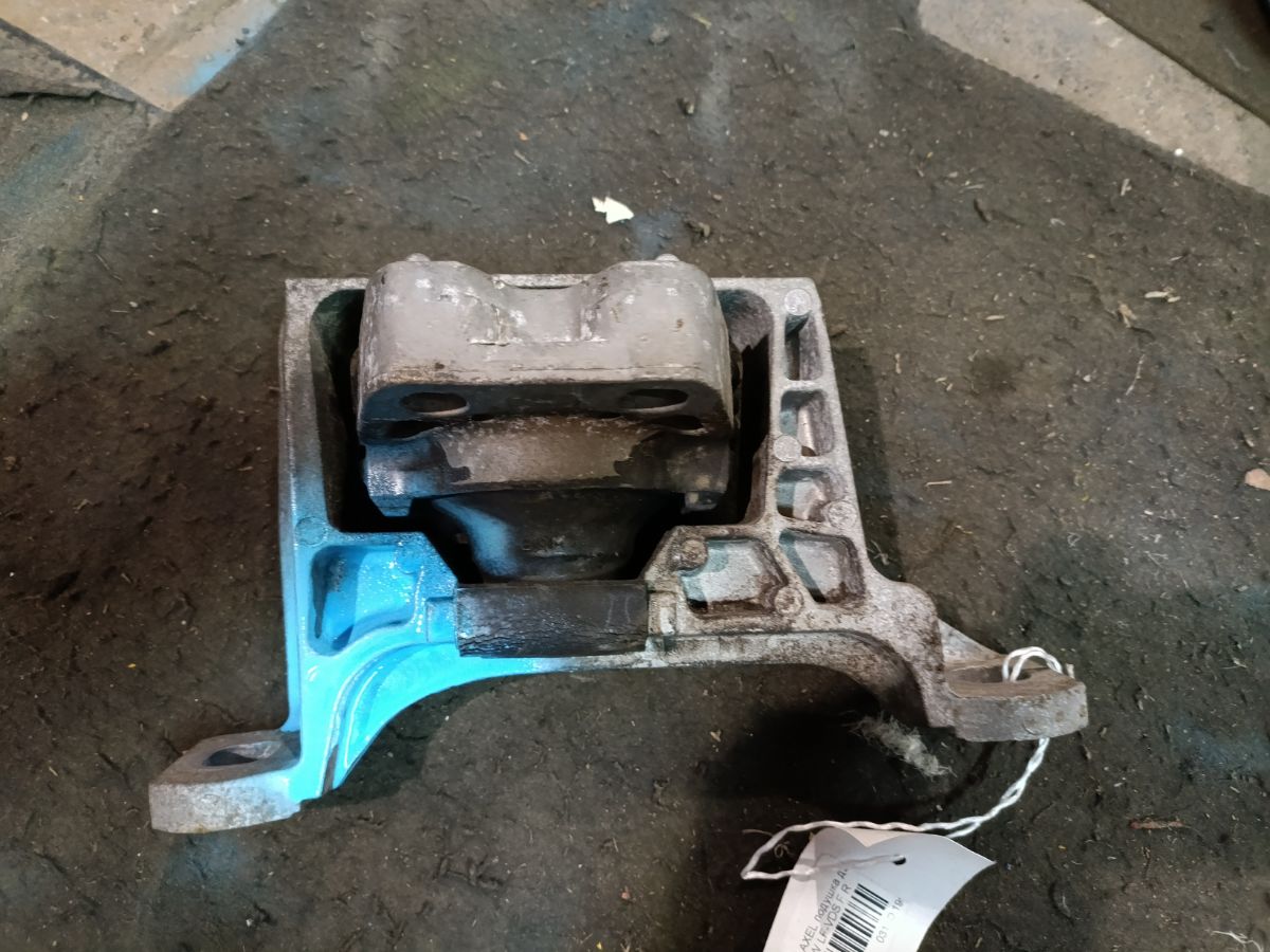 Подушка двигателя на Mazda Axela BLEFW LF-VDS Фото 4