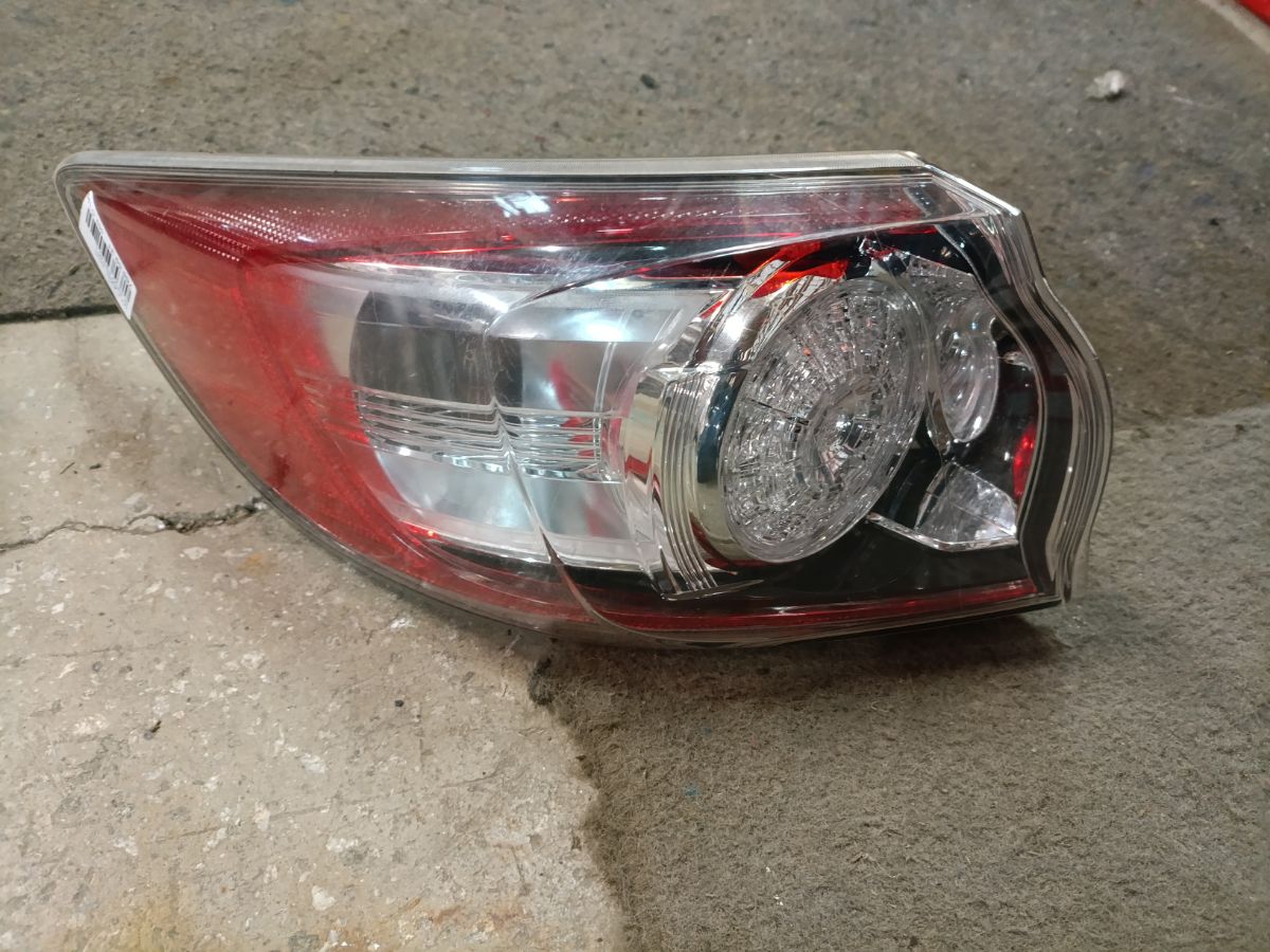 Стоп P8240 P8240 на Mazda Axela BLEFW Фото 4