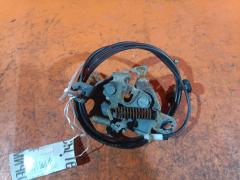 Тросик капота на Toyota Corolla Fielder NZE144G 53630-12590