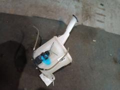 Бачок омывателя 85315-52050 на Toyota Bb NCP31 Фото 3