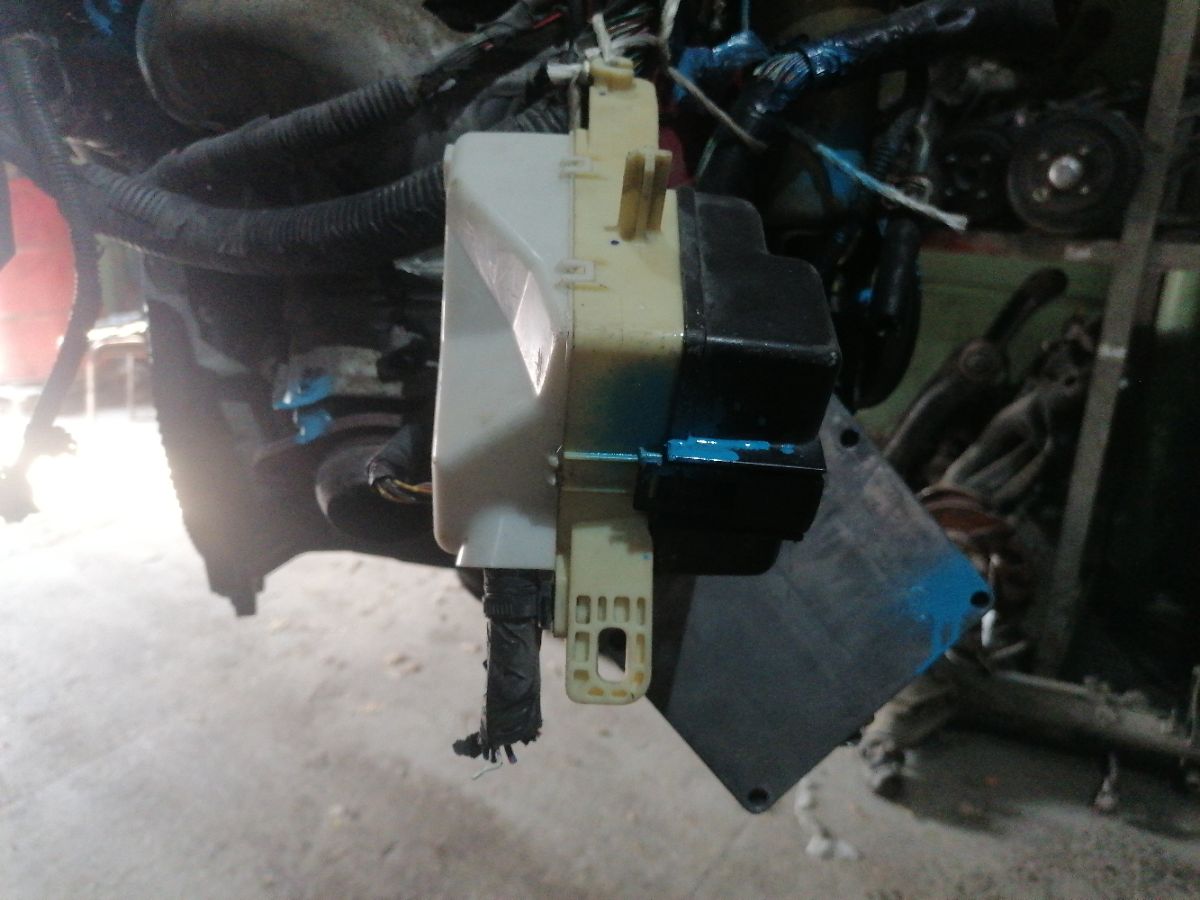 Двигатель на Toyota Bb NCP31 1NZ-FE Фото 18