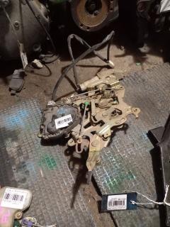 Замок двери на Mazda Mpv LW3W Фото 3