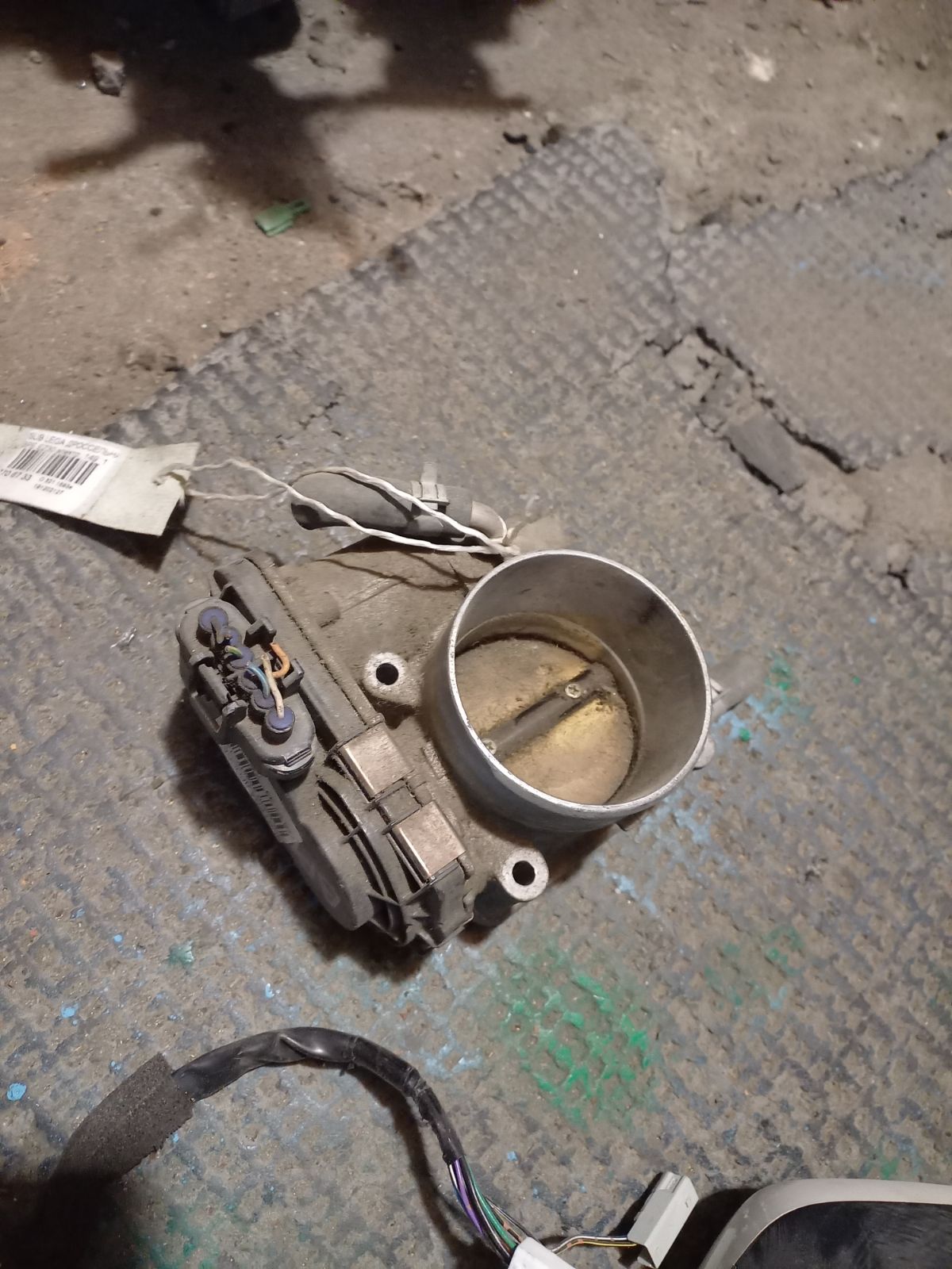 Дроссельная заслонка на Subaru Legacy Wagon BPE EZ30 Фото 3