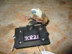 Регулятор скорости мотора отопителя на Toyota TCR21G 2TZ-FE Фото 2