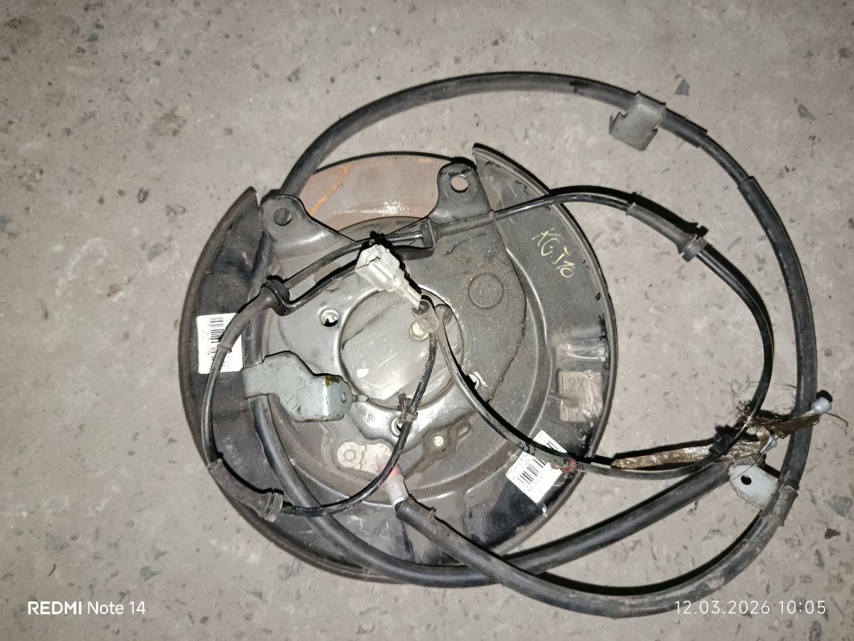 Ступица на Toyota Iq KGJ10 1KR-FE Фото 5