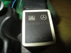 Датчик регулировки наклона фар A0105427717 на Mercedes-Benz E-Class W211 M272 Фото 2