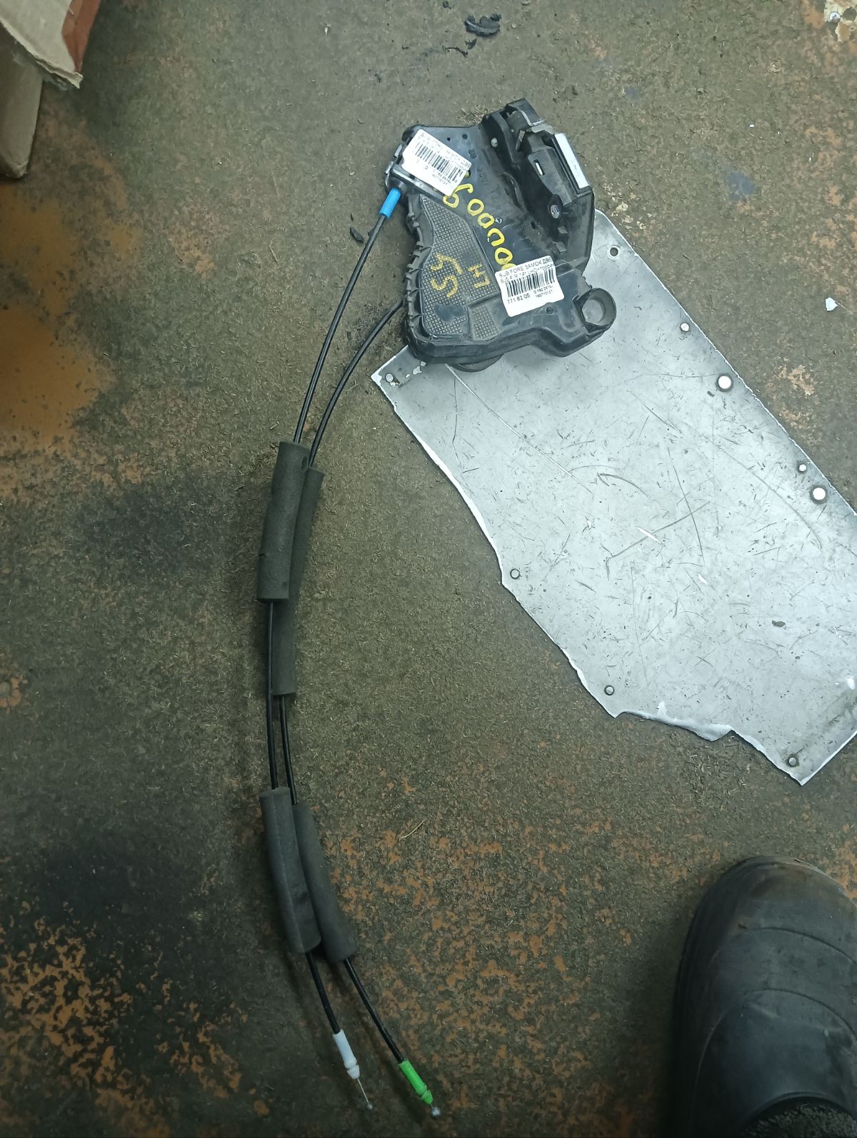 Замок двери на Subaru Forester SJ5 Фото 3