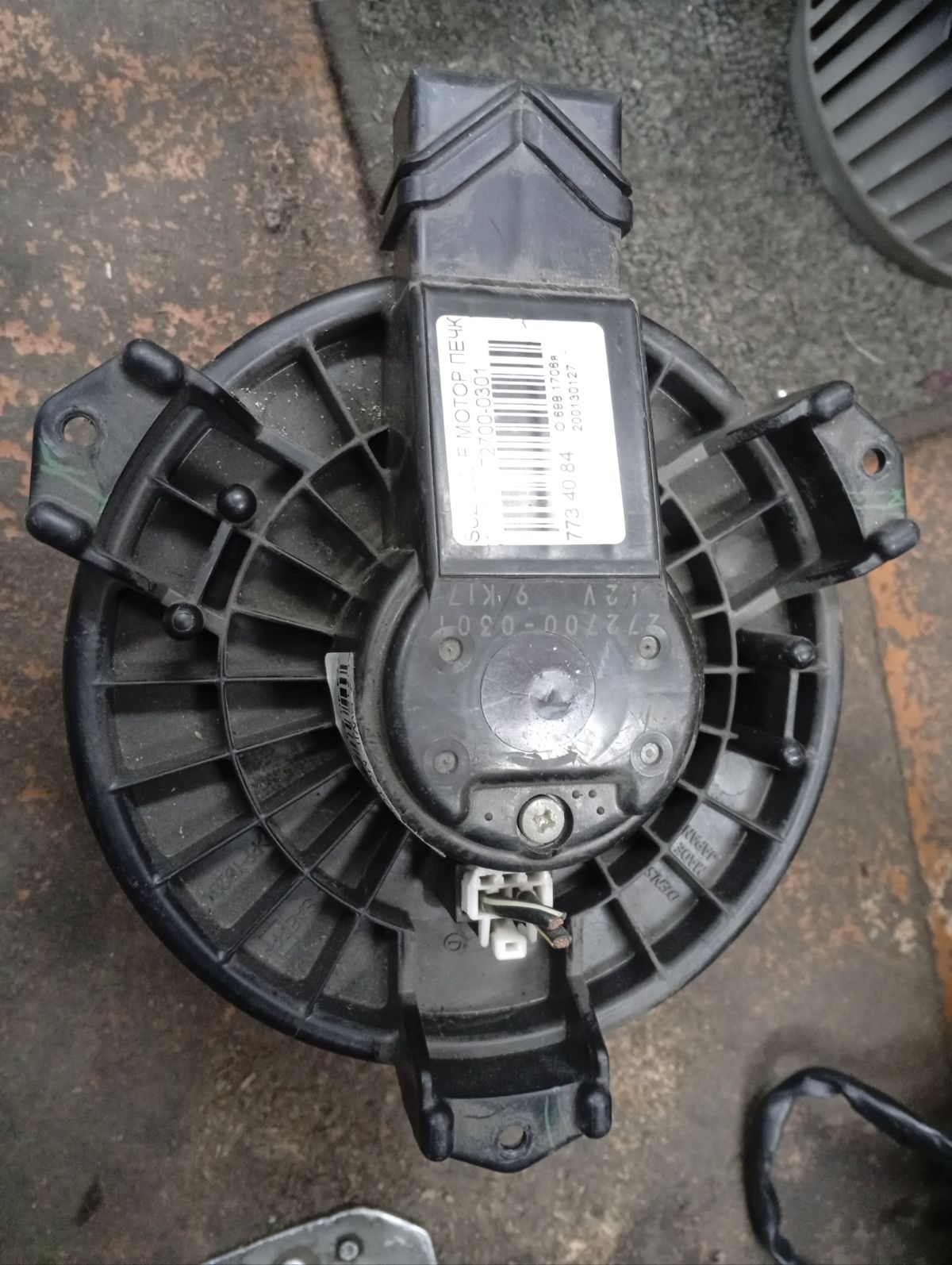 Мотор печки на Suzuki Swift ZC71S Фото 5