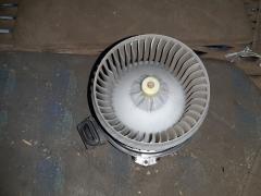 Мотор печки на Suzuki Swift ZC71S Фото 4