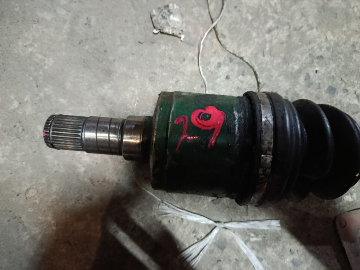 Привод на Nissan Cefiro A33 VQ20DE Фото 2