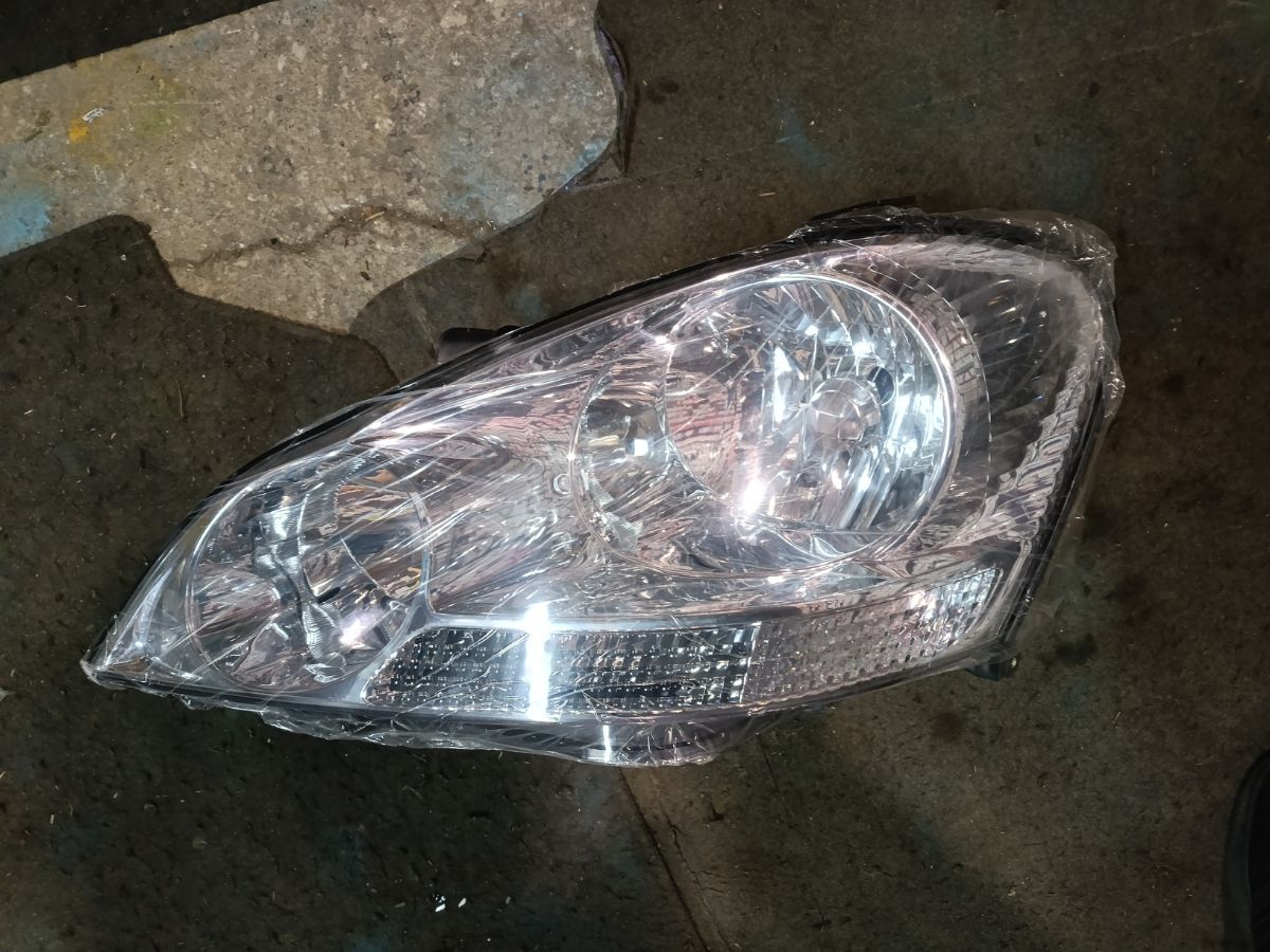 Фара 44-30 PRC 44-30,SE-44-30 на Toyota Ipsum ACM21W Фото 3