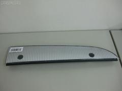 Ресничка на Isuzu Elf NKR66 213-2503, Правое расположение