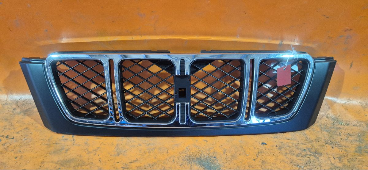 Решетка радиатора TYG SB07031GA, 91065-FC080-VF на Subaru Forester SF5 Фото 3