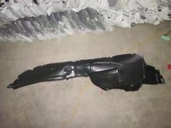 Подкрылок на Subaru Forester SF5 TYG SB11013AR  59110-FC001  59110FC000  7240FP-1  7240FP1T  915SB10001R  GD5671R  IK-1288  NIF01-19112  PSB11013CR  RR-59110-FC001  SB053062FR  SB65-016L-1  SB650016L-0R00  ST-SB65-016L-1  TG-SB65-016L-1, Переднее Правое расположение