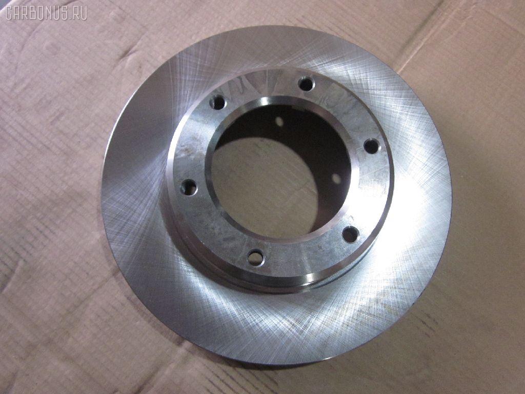 Тормозной диск UQUMI UQ-116F-1007, 0 986 AB5 429, 0 986 AB6 392, 0 986 AB9 604, 0 986 AB9 838, 09586610, 0986478581, 106367, 140596, 141661, 142646, 1529624, 16941, 16941 OE, 17761F, 1815204541, 186645, 191614, 204541, 24012501331, 24566, 25106Z, 25831Z, 3015 521 0027PD, 38179, 4035090, 43512-60050, 4351260050, 5010917, 5311027700, 5311127700, 53636, 561444B, 561444BC, 561444J, 561444JC, 5815204541, 590256600, 590256650, 600000087060, 6002272, 60201260SX, 60272, 6281647, 6491 10, 649110, 8120 13194, 82B0552, 82B1512, 8610850000, 8610850060, 8610850080, 8610856060, 8610856880, 8610856980, 8DD355105201, 92080500, 96196, 98200080501, 98556, AC2587D, ADC0119V, ADC0119VSL, ADC0198, ADC0198V, ADC0198VSL, ADT34357, BBD5048, BD1239, BD1247, BD6392, BD9604, BDC4802, BDI605, BG3540, BR9395, BR9395C, BS 8146, BS4802, BS4910, BS5759, BSF4802, C32072, C32072JC, D2587, D649110, DB5114, DBA701V, DBD701, DDF701, DDF7011, DF3027, DF376, DI272, DI955392, DP104A081, DSK953, ER1046, FR0200V, GR02203, HPD 646, IBT1272, J DI272, J3302072, JAPDI272, JBR595, JBR595E, KRTT0020, LTO1103, MDC1185, MFD2272, NBD 605, ND1072K, PP4351260050, PR1046, PRF021, Q4271, R1046, RN1090, RT131, SDR1058, ST4351260050, ST4351260050PF, T2851V, T330A72, T60244, TG4351252120, TG4351260050, TGMB407038, TR63, UQ-116-1007, WN804 на Toyota Land Cruiser HDJ81 Фото 2