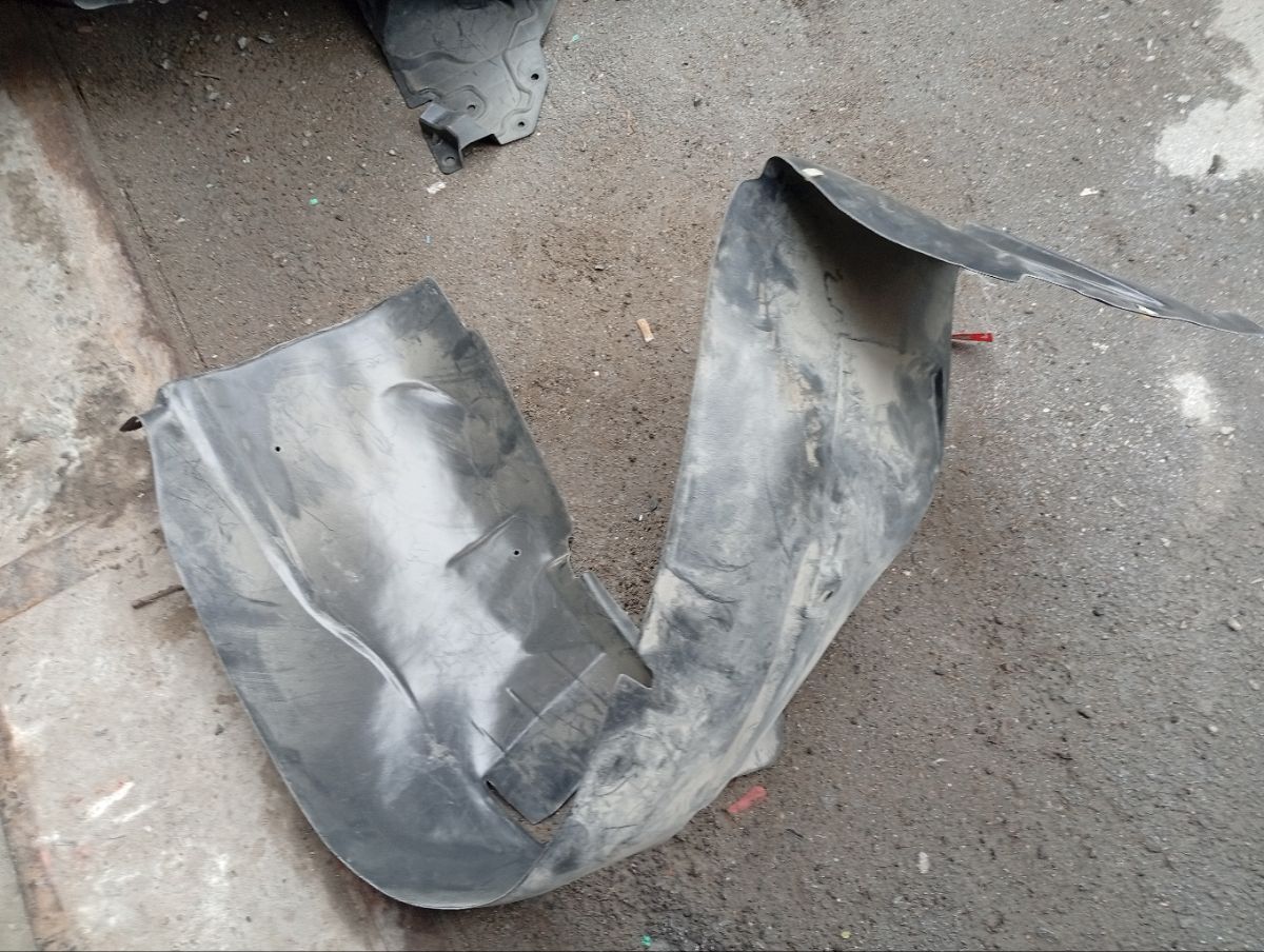 Подкрылок TYG CT11021AL, 00007136K3, 009-20-051, 0536387, 08711056, 0957433, 212809, 23 15 31-6, 2327FL-1, 2327FL1Q, 2327FL1T, 2327FP-1, 4070009, 4070609, 656453, 671591, 7136K3, 8400-480, 915.CT11107AL, CI023061FL, CI7153604, CT170016LAL00, PCT11013AL, PSA7136K3, S0319, UCE0319111 на Citroen Xsara Picasso Фото 3