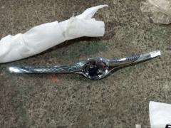 Планка под фару TYG TY07303MA7 на Toyota Corolla ZZE122 Фото 3