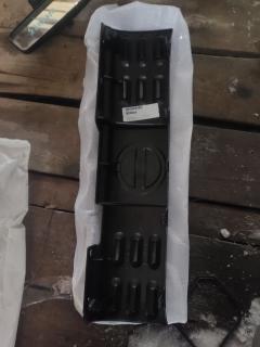 Решетка радиатора TYG DS07301GA, 62070-1FA0A на Nissan Cube Z12 Фото 4