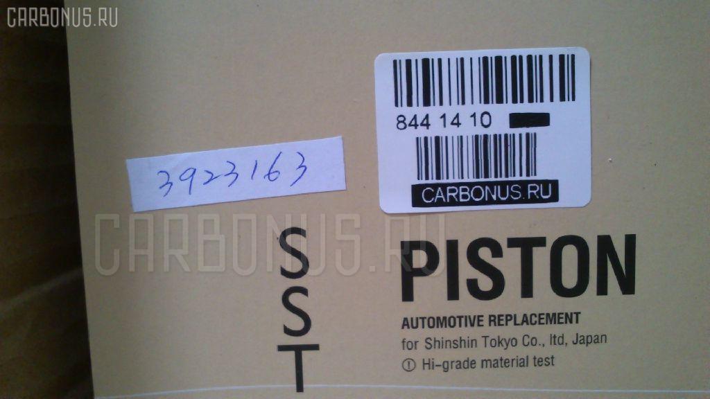 Поршень SST ST-069-2251, 3923163 AFW, SAA6D114E-2 PISTON на Komatsu Pc300-7aa SAA6D114E-2 Фото 5