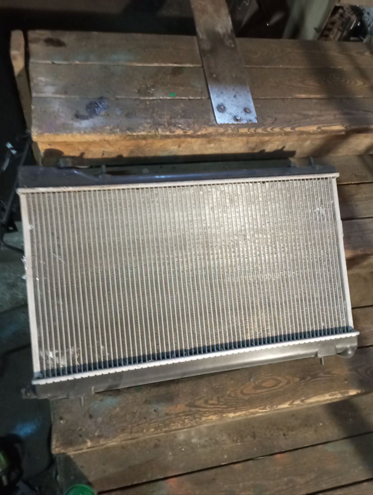 Радиатор ДВС TD-036-0972, 01243004, 0490170003B, 1025396SX, 1026645SX, 1026655SX, 104706, 128020, 2500251, 267712F, 267712HA, 267712PR, 267712R, 311035, 312274, 333240A, 34211009, 350019N, 350024N, 350037N, 350213132300, 35030, 35031, 364900, 37651, 45111-SA010, 45111-SA011, 45111SA000, 45111SA001, 45111SA002, 45111SA020, 45111SA021, 45111SA090, 45111SA091, 45111SA150, 45111SA151, 45119SA010, 45119SA020, 45119SA030, 45119SA040, 470R0323, 51002049, 51002054, 51002071, 53597, 53711, 60512049, 60512054, 60512071, 6736302054, 67712, 67712A, 67726, 722054R, 722071R, 722404R, 7241081, 7241081K, 735209, 735210, 8624011, 8MK 376 912221, 8MK376912224, ACRB340, ACRM340, ARD1966, CR 2165 000S, D77001TT, DA07132, DAP071032, DCM3036, DRM36001, FP 67 A1404, FP 67 A1404X, FRC1234, FRC1234M, FX0360972, FX0360972A, FX0360988, FX0360988A, JPR0023, JPR0024, JPR0025, JPR0026, JPR0027, KSU405, KYSB0004SG5, LRC 221A0, MK1178, MVRADT17, NDS1061, PL091670, PR3032A1, PRD1966, PRS3932, RA67712, RB1728, S55058, SB0004SG5, SB0004SG52R, SBFOR03910, SBFOR03912, SBSG1216, SBSG51216, STSB0004SG5, SU1071R, SU1072R, SU2049, SU2054, SU2071, SU2404, SUB003016, SUB003016K, SUB04SG5, TD-036-13026-26, TD0360972A, TD0360988, TD0360988A, VCS0190, VCS0461, VCS7712, VCS7726, WG1722534, WRW1059, X4511SA011, X4511SA021, X4511SA091 на Subaru Forester SG5 EJ20 Фото 8