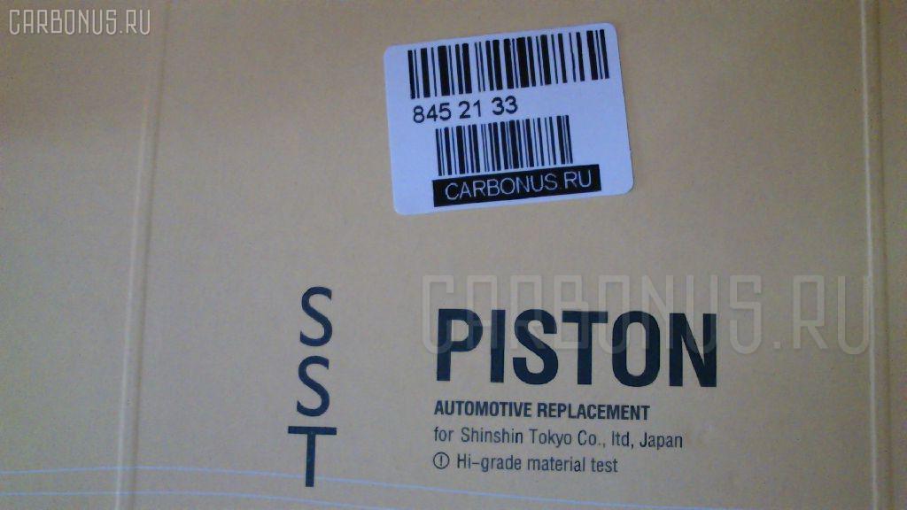 Поршень SST 13216-2220 на Hino Ranger W06E Фото 6