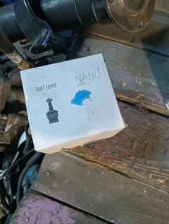 Шаровая опора NANO parts NP-082-4296, 01010415, 0403712, 1010415, 108051, 11902, 11902 02, 1204182, 16428, 19075044506, 210542, 2462S0237, 29BJ253, 40601, 43330-39055, 43330-39065, 43330-39095, 43330-39105, 43330-39145, 43330-39155, 43330-39225, 43330-39235, 4333039055, 4333039065, 4333039095, 4333039105, 4333039145, 4333039155, 4333039225, 43340-39035, 43340-39045, 43340-39085, 43340-39095, 4334039125, 4334039135, 4334039205, 4334039215, 45284, 45881, 46081, 5044506, 5210116ASX, 5302210, 53210, 53228, 880193, ABJ0117, ADT38619, ATBTO1025, AW1320015LR, BJ1415, C1064LR, CB0367, CBT-10, DB1214, DC1624BJ, FB2582, HB 820 225, HB820223, HB820227, HBJ6254, J12012, J4862000, JAPLB210, JB21582, JBJ549, JSB0035, KAT10085TOY, LB210, MB2582, MBJ8210L, NST2001, QSJ1242S, QSJ960S, R84333039225, S080367, SB2582, SB2832, SBJ9025, ST4333039225, ST4334039205, TEA1128, TG4333039225, TY93067201000, TYA1020AW, V61017 на Toyota Crown GS131 Фото 2