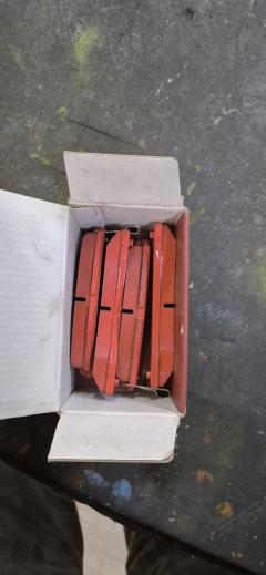 Тормозные колодки tds TD-086-1321, 0 986 424 383, 0 986 AB2 082, 0 986 TB2 564, 0101ACV35R, 0214 04, 021404, 021412, 021414, 021422, 025 200 7615W, 04465-32010, 04466-12010, 04466-12020, 04466-12031, 04466-12040, 04466-12070, 04466-12080, 04466-12110, 04466-12120, 04466-20010, 04466-20020, 04466-20040, 04466-20060, 04466-20070, 04466-20080, 04466-20100, 04466-20110, 04466-22030, 04466-22090, 04466-32010, 04466-32020, 04466-32050, 04466-33010, 04466-33040, 04466-33050, 04466-33110, 04466-33150, 04466-48010, 0446612010, 0446612020, 0446612030, 0446612031, 0446612040, 0446612070, 04466YZZC5, 04466YZZC6, 04491-33070, 04492-12040, 04492-12041, 04492-12042, 04492-12050, 04492-12051, 04492-12052, 04492-12060, 04492-12070, 04492-12080, 04492-12090, 04492-17050, 04492-17051, 04492-20010, 04492-20011, 04492-20012, 04492-20020, 04492-20021, 04492-20022, 04492-20030, 04492-20040, 04492-20050, 04492-20051, 04492-20060, 04492-20061, 04492-20062, 04492-20070, 04492-20071, 04492-20080, 04492-20090, 04492-20100, 04492-20140, 04492-20150, 04492-22090, 04492-32010, 04492-32011, 04492-32012, 04492-32020, 04492-32060, 04492-32061, 04492-32070, 04492-32080, 04492-33010, 04492-33020, 04492-33030, 04492-33031, 0449202010, 0449202011, 0449202012, 0449212040, 0449212041, 0449212042, 0449212050, 0449212051, 0449212052, 0449212060, 0449212070, 0449212090, 0449212100, 05P061, 101956, 10833002, 10838002, 10838002J, 111227, 1170277, 13046058402, 1501224517, 1511368, 16 678 124 80, 1641, 1642, 16580, 179844, 179849, 179877, 17BP9099SJ, 180612, 180612396, 191159, 1V042648Z, 1Y012648ZE, 20076, 2007601, 20077, 2105002, 21404, 21412, 21414, 21833, 2183301, 2183315505T4067, 2201610, 2201611, 2201612, 2213, 221404, 224517, 225 004BSX, 225 004SX, 225 022BSX, 225 022SX, 27046025022, 3010080, 301540, 31264, 321488EGT, 321488IEGT, 323700024400, 363700200017, 363702160885, 36604, 36604 OE, 402B0416, 428881, 446532010, 446612020, 446612120, 446620010, 446620040, 446620060, 446620100, 446620110, 446622030, 446622090, 446648010, 449133070, 449212050, 449212051, 449212052, 449212070, 449217050, 449217051, 449220012, 449220020, 449220021, 449220022, 449222090, 449232010, 449232012, 449232070, 449233020, 449233030, 449233031, 4863700119, 4863700219, 496681, 50000478, 50000478 C, 507CS, 5102205, 5102213, 5502224517, 572182B, 572182J, 598984, 600000100140, 605840, 6107309, 6260061, 7128D209, 81 91 6580, 8110 13955, 8221612, 886604, 8DB 355 026741, 8DB355005691, 9439, 986424394, A-221WK, A-222WK, A-420WK, A2N075, AC428881D, AC496681D, ADB3458, ADB3747, ADB3864, ADB3864HD, ADT34220, AF2048, AFP115S, AFP124S, AFP242S, AFP327S, AFP396S, AKD1180, AN-438WK, AN-464WK, AN221WK, AN221WKX, AN222WK, AN464WKX, AS-T003M, AS-T485M, ASN207, AST127M, AV798, AV921, AV987, AW1810528, AY060-TY001, AY060-TY002, AY060-TY008, AY060TY001, BB0118, BBP1282, BBP1371, BBP1405, BC848, BD7557, BL1014A2, BL1393A2, BP000834, BP010834, BP1047, BP2323, BP43271, BP489, BP514, BP9050, BPA021404, BPR075, BPT62, BPTO2907, BS1216, C22008ABE, C22008JC, C22008PR, CBP3747, CBP3864, CD2048, CD2048M, CD2048MSTD, CD2048MTYPED, CD2114M, CD2165M, CD2165MSTD, CD2165MTYPED, CKT81, CMX352, CS844, D2048, D2048M, D2048M02, D2053, D2053M, D2053M02, D2114, D2114M, D2114M-02, D2165, D2165M, D2165M-02, D288E, DBP478, DIS13261, DP1010100437, DP5098, EC1208, ELT352, FB211044, FBP1208, FBP1550, FD6345A, FD6345N, FD6634A, FDB478, FDB848, FO 496681, FP0685, FP0685S, FSL478, G0446612010, G1209TR, GDB 3063, GDB1168, GDB3164, GDB3329, GDB730, GDB978, GK1094, GP02048, HDP106C, HKTTY008, HP8467, HP9105, J3612003, J3612005, J3612008, J3612013, J3612028, JQ101956, KBP9058, KD2636, KD2732, LP611, LVXL575, MBP489, MD143M, MD2048MS, MD2114MS, MDB1326, MDB1994, MDB2623, MHB0834, MKD352, MN-264M, MN-306M, MS1136, MS1321, MX352, NDP-106C, NDP-302C, NDP152C, NDP225C, NP1070, P 83 015, P 83 017, P314304, P83015, PA534, PAD580, PBP478, PBP478KOR, PF 1920, PF-1136, PF-1321, PF1136, PF1321, PN1136, PN1321, PN1321S, PP205AF, PP213AF, PRP0790, RB0612, RB0612071, RN560M, S701435, SBP478, SN747P, SN837P, SN844P, SP 106, SP 106 PR, SP1208, SP1437, SS844S, ST0446620080, T0017, T0393, T361A08, TCA1124, TD1321, TN560M, V9118B005, V9118B020, VKBR021404, WBP21833A, WS329501 на Toyota Harrier MCU15W Фото 3