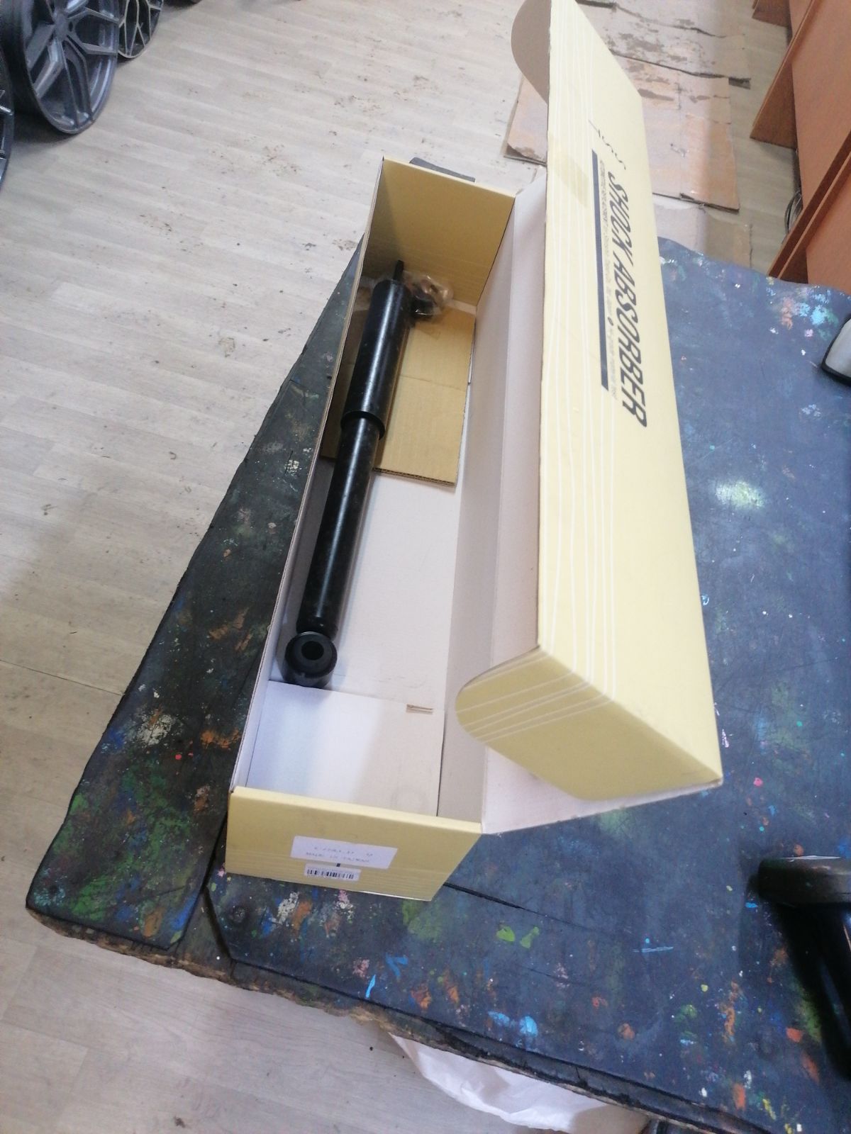 Амортизатор SST ST-003R-ZN185, 243033, 4853135880, 4853142010, 4853142011, 4853142020, 4853142021, 4853142030, 4853142031, 4853142032, 4853142041, 4853142042, 4853142090, 4853142100, 4853142120, 4853149065, 4853149066, 4853149067, 4853149075, 4853149076, 4853149077, 4853149085, 4853149086, 4853149087, 4853149088, 4853149095, 4853149097, 4853149098, 4853149125, 4853149135, 4853149155, 4853149205, 4853149215, 4853149275, 4853149285, 4853180467, 4853180468, 4853180469, 4853180526, 4853180527, 4853180528, 4853180559, 4853180690, 4853180691, 4853180692, 4853180693, 554128, SST0132 на Toyota Hilux Surf RZN185 Фото 2