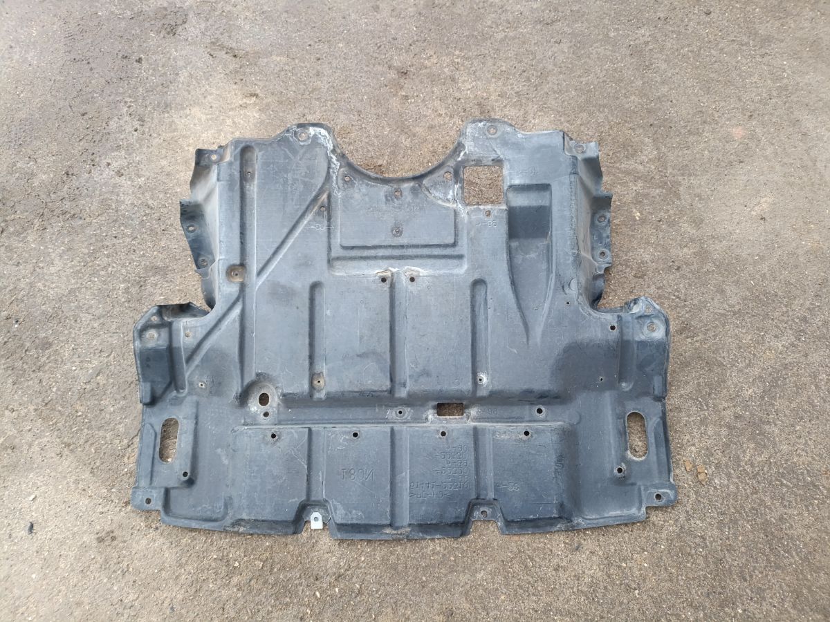 Защита двигателя 51441-22310 на Toyota Mark Ii GX110 Фото 6