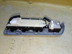 Блок упр-я стеклоподъемниками 84040-33080 на Toyota Noah ZRR70G Фото 14