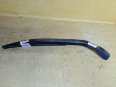 Держатель дворника на Toyota Vitz KSP90 85241-52120, Заднее расположение