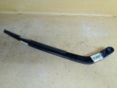 Держатель дворника 85241-52120 на Toyota Vitz KSP90 Фото 2