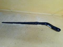 Держатель дворника на Toyota Noah AZR60G Фото 2