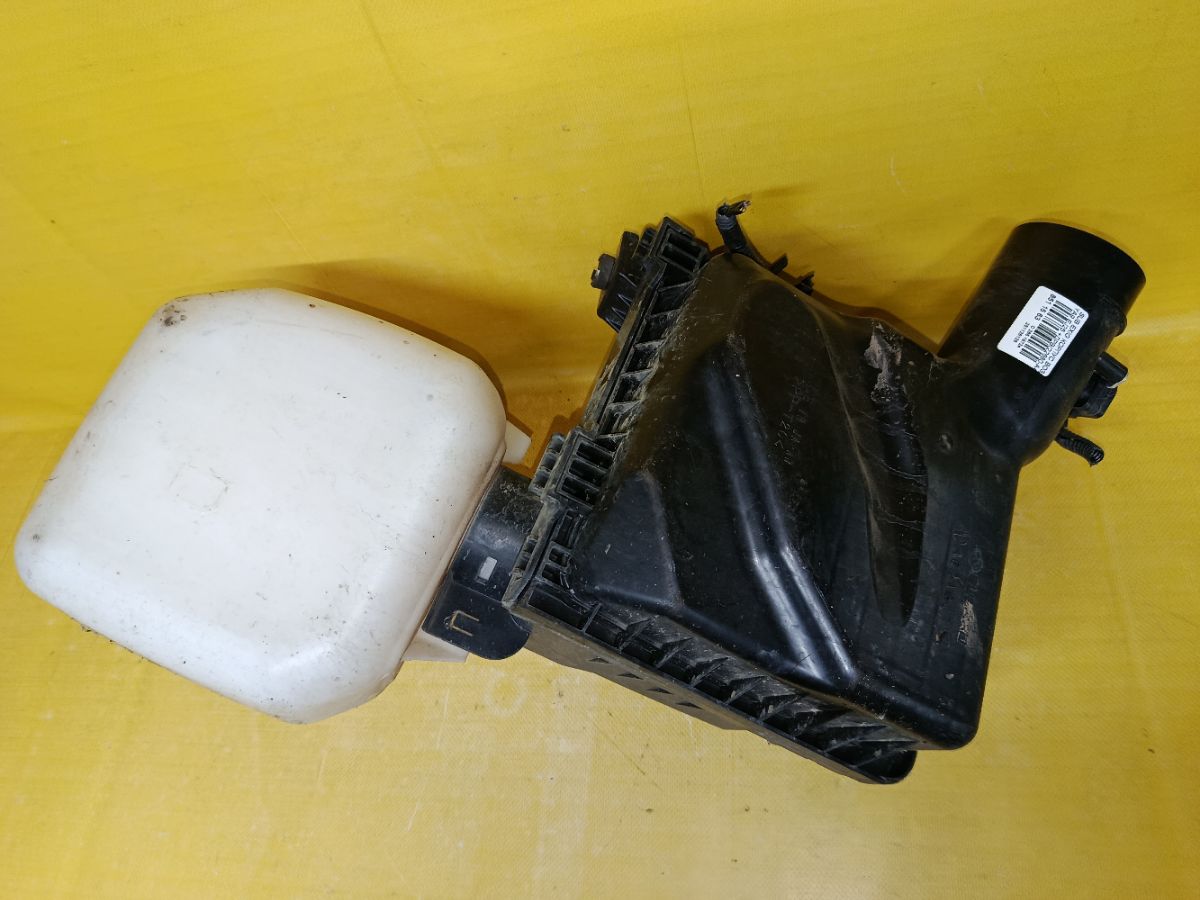 Корпус воздушного фильтра на Subaru Exiga YA9 EJ25 Фото 8