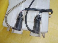 Бачок омывателя на Toyota Voxy ZRR70G Фото 4