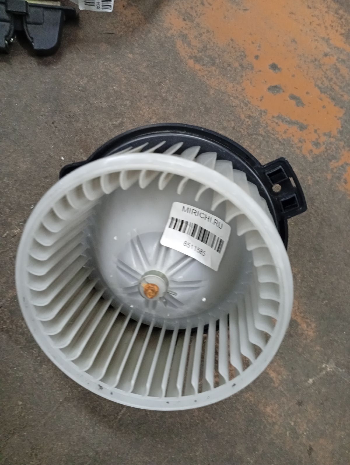 Мотор печки на Toyota Funcargo NCP21 Фото 9